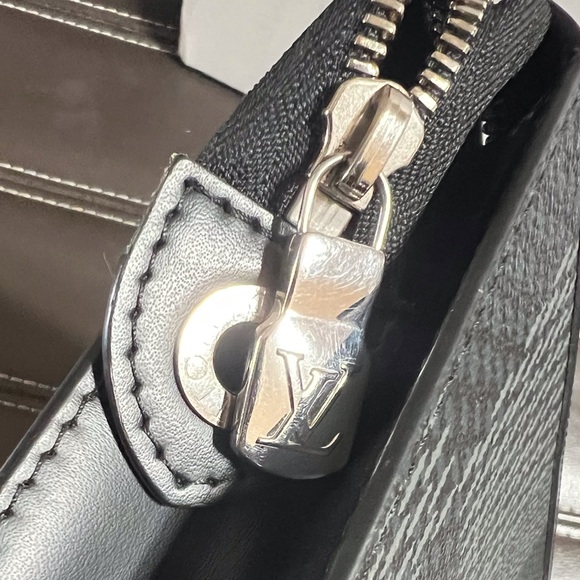 Men LARGE POCHETTE ECLIPSE VOYAGE ZIPPER CLOSURE - Picture 9 of 10